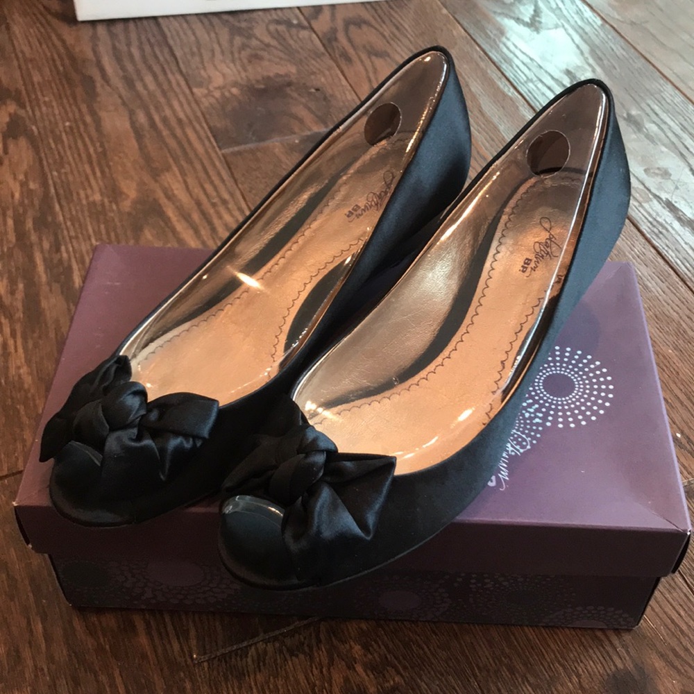 Women’s Platinum BP. Wedge Pumps